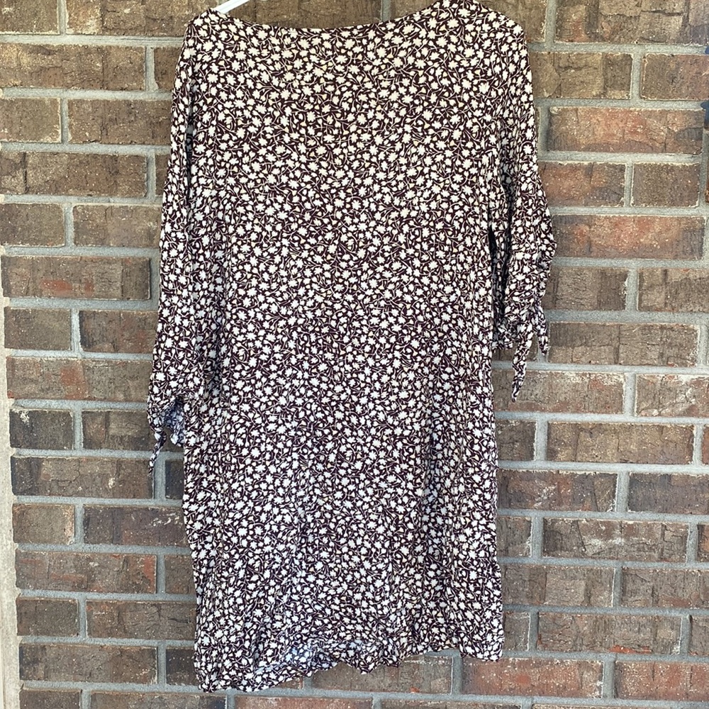 H&M Floral Print Dress - Black and White - Picture 2 of 2